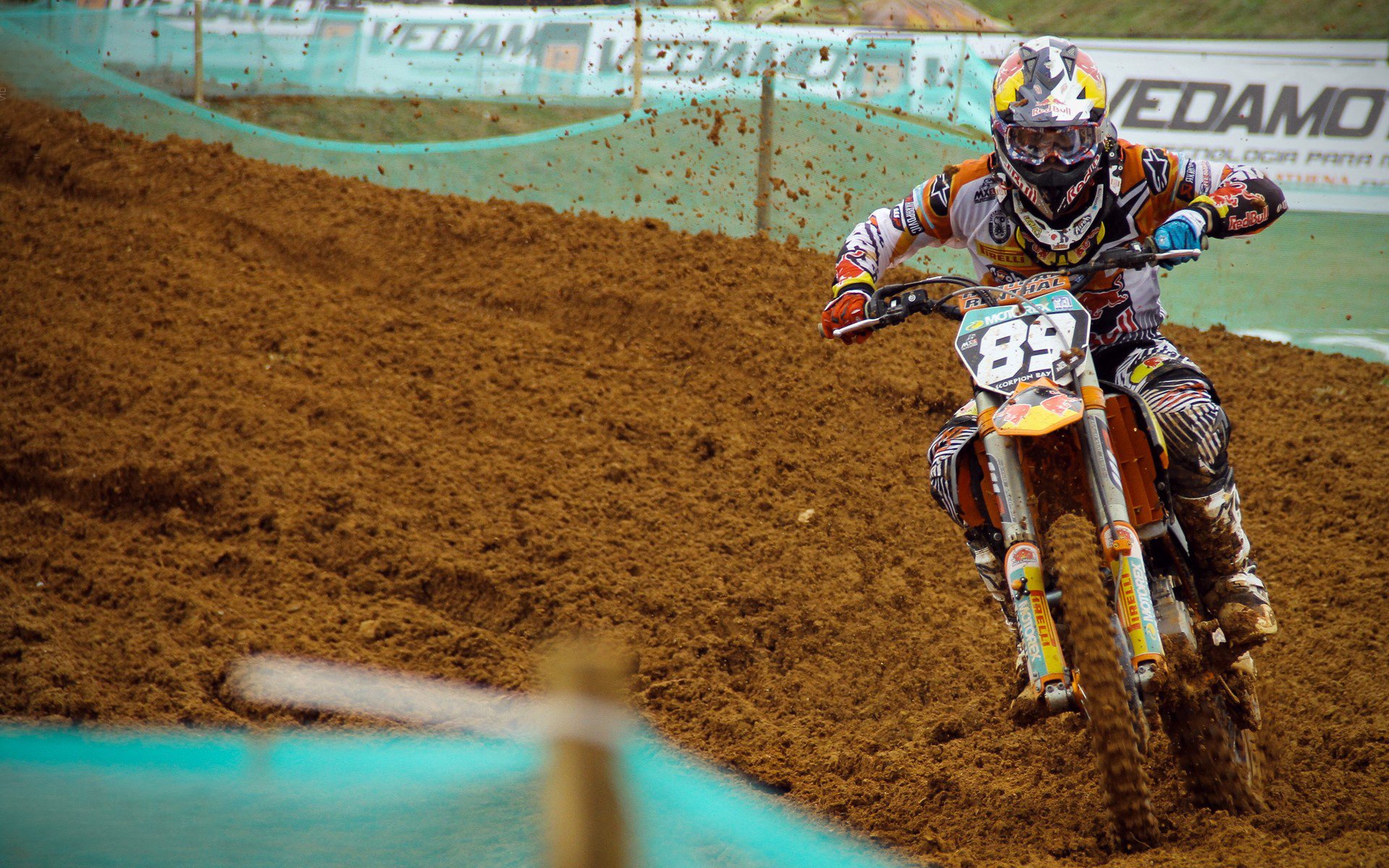 高强度压迫让门将失误频出