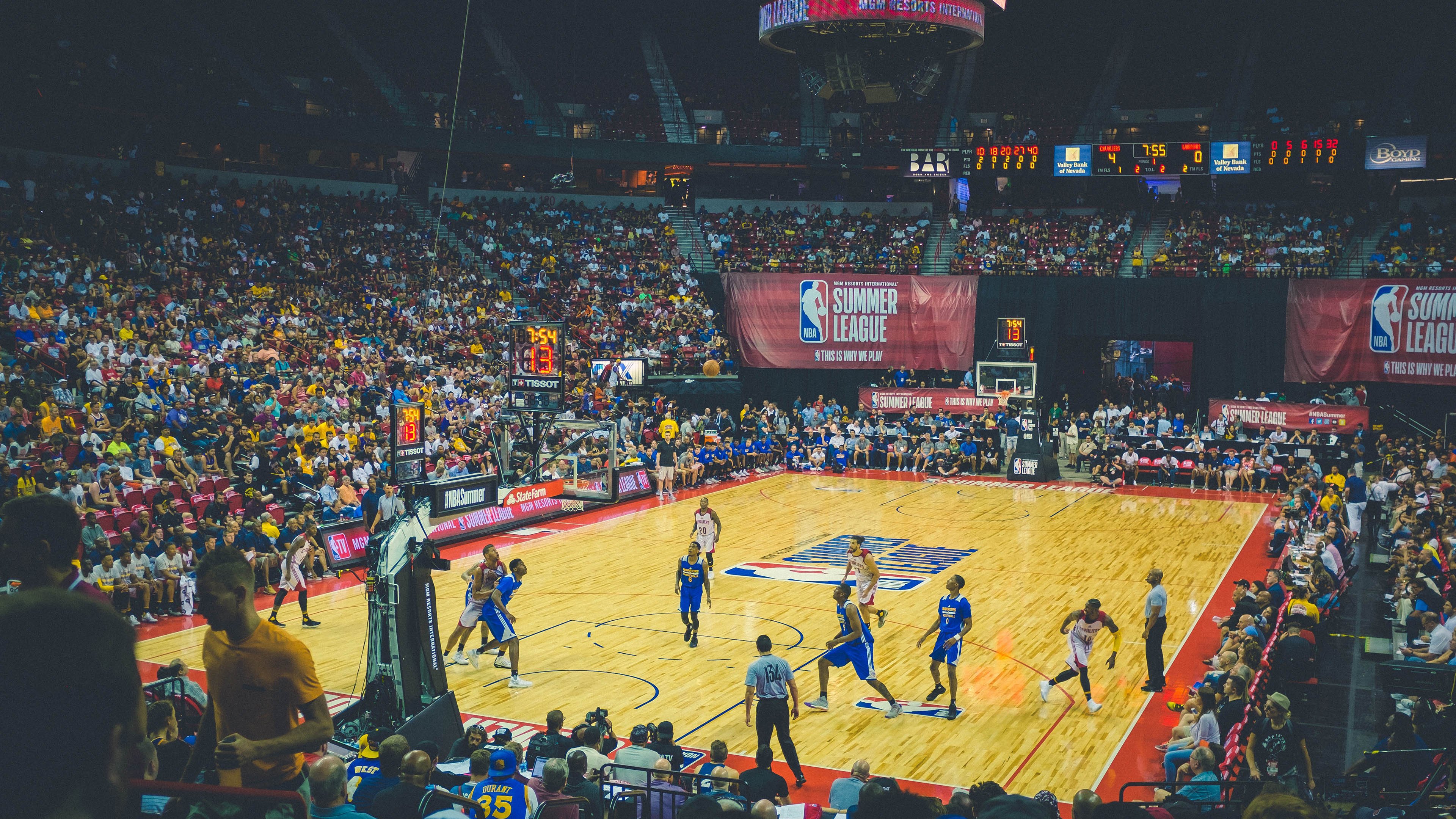 森林狼内线球员加入进攻组织训练丰富战术选择,森林狼球队阵容