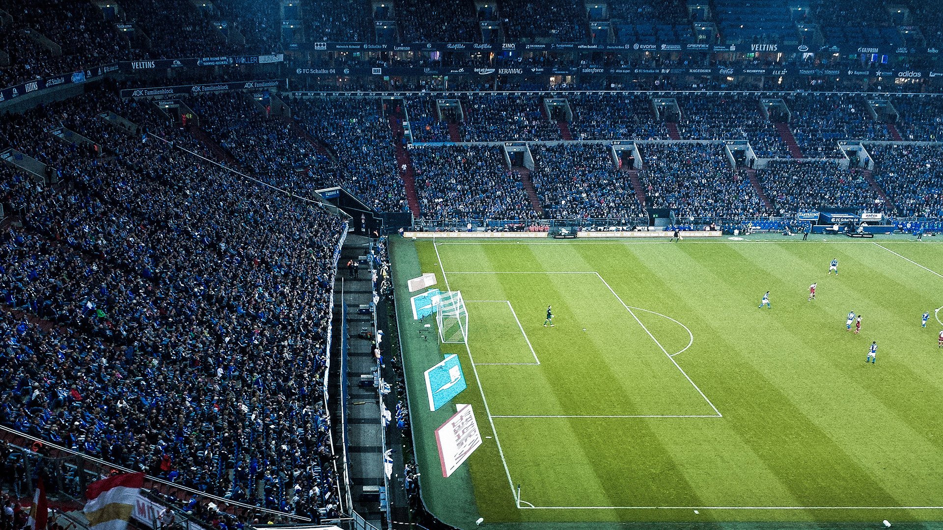 _珍贵比赛瞬间集锦：历史性胜利瞬间回顾_，珍贵无比的比赛录像